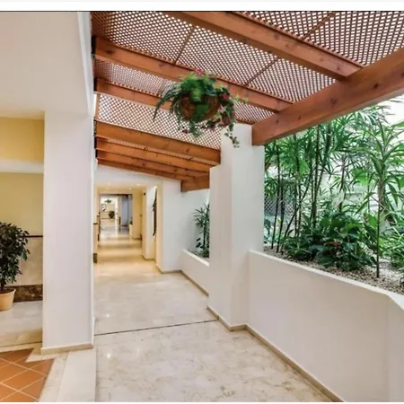 Terraza Puerto Banus Marbella